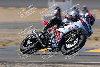 media/Oct-08-2022-SoCal Trackdays (Sat) [[1fc3beec89]]/Turn 14 (1050am)/